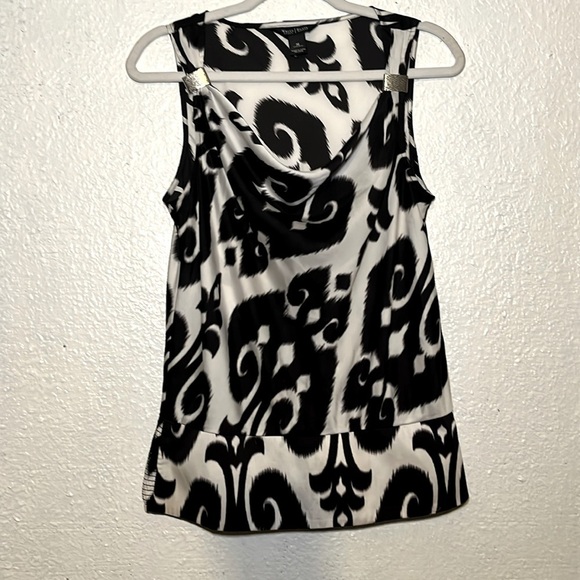 White House, Black Market, white and black tank top size medium - Picture 1 of 8